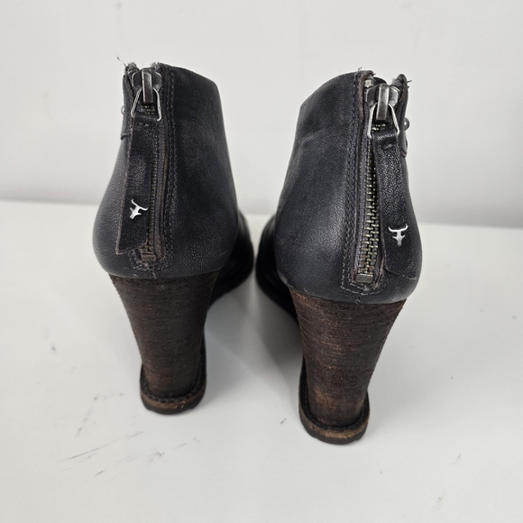 Trask Tenley Leather Wedge Ankle Bootie Gray Pewter Size 11M - Picture 6 of 11